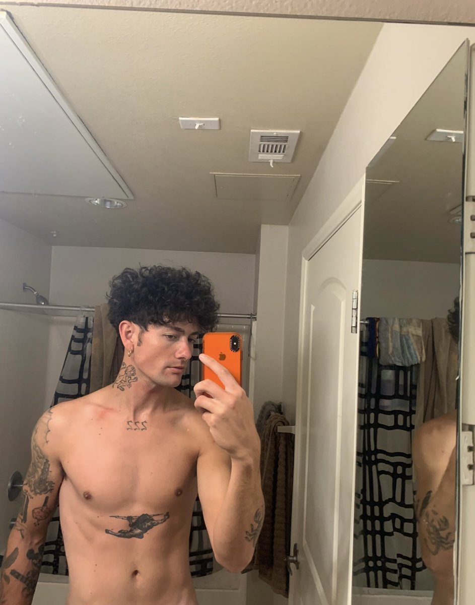 anthonyortiz's tweet photo. getting ready for the rest of summer https://t.co/DLMkqw3fGb