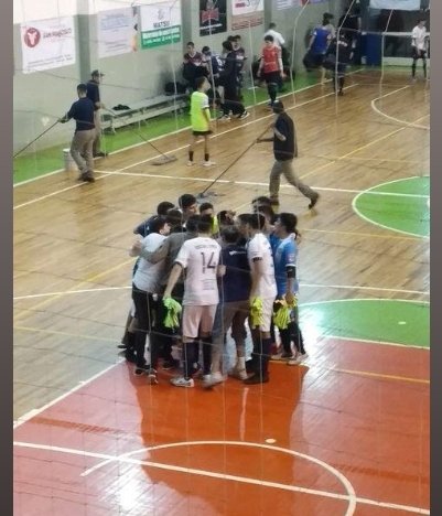 LynchFutsal's tweet photo. 💪¡GANARON LOS PIBES!
⚽ La C17 venció 8 a 5 a Atlético San Vicente y se quedó con la medalla del TERCER puesto en el #torneonacionaldeclubes de #Misiones 🏆
💥 ¡Entre los tres mejores equipos del país!🇦🇷
¡Son enooormes chicos!😍
#SomosSocialLynch 🇧🇼
#Sentimientodebarrio https://t.co/JB6UxtiLt9