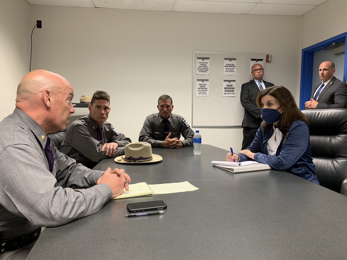 Governor Kathy Hochul tweet media