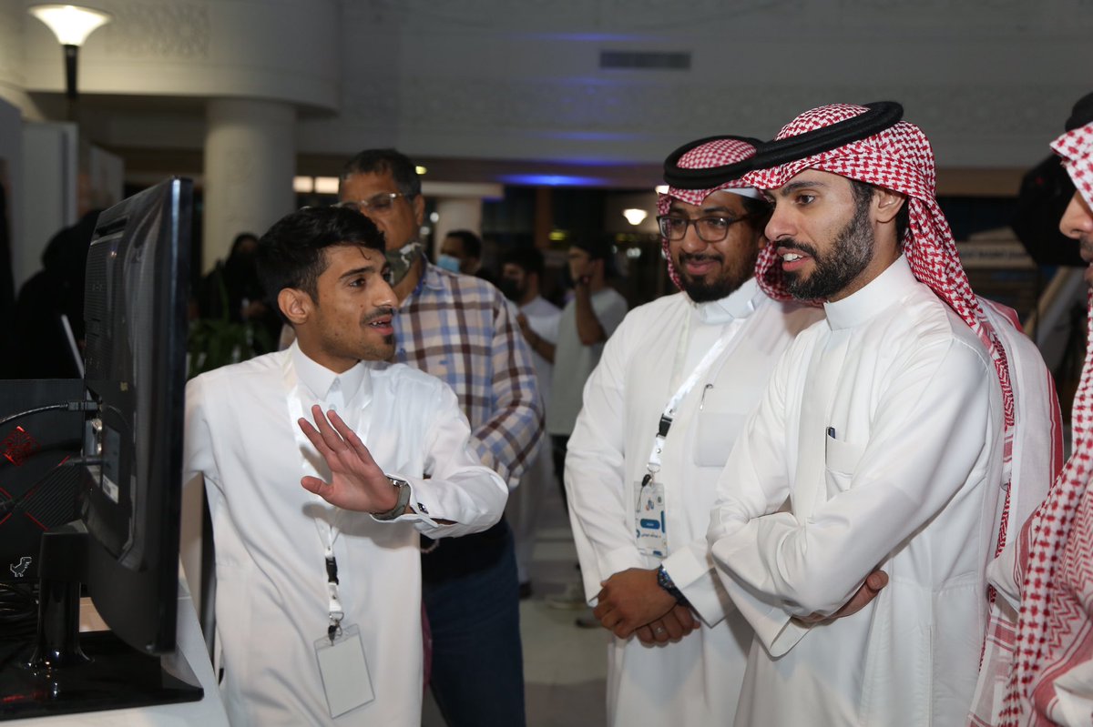 AliAlmuhaysin's tweet photo. الحمدلله الذي وفقنا 🤲🏻 
سعدت طيلة ٤ ايام الماضية بمشاركتي كأحد المتحدثين لركن #علم_البيانات وأحد المنظمين في #معرض_تقن بجامعة الملك فيصل

شكر خاص لزملائي المنظمين 🌹
شكراً لكل من حضر المعرض من الزوار 🙏 https://t.co/gyehOAujfN