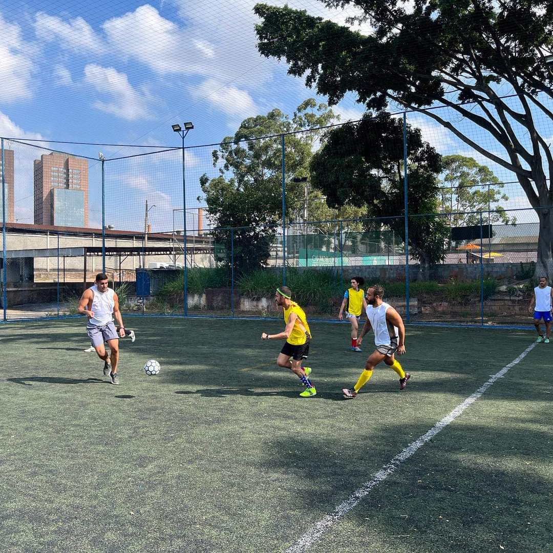 natus_fc's tweet photo. Sábado de casa cheia e um treino de milhões! 
🌽🥰💜🧡💛

#NatusFC #Futebol #Diversidade #SP #GaySP #Soccer #LGBTQIA #futlgbt https://t.co/3ifEY3MSMI