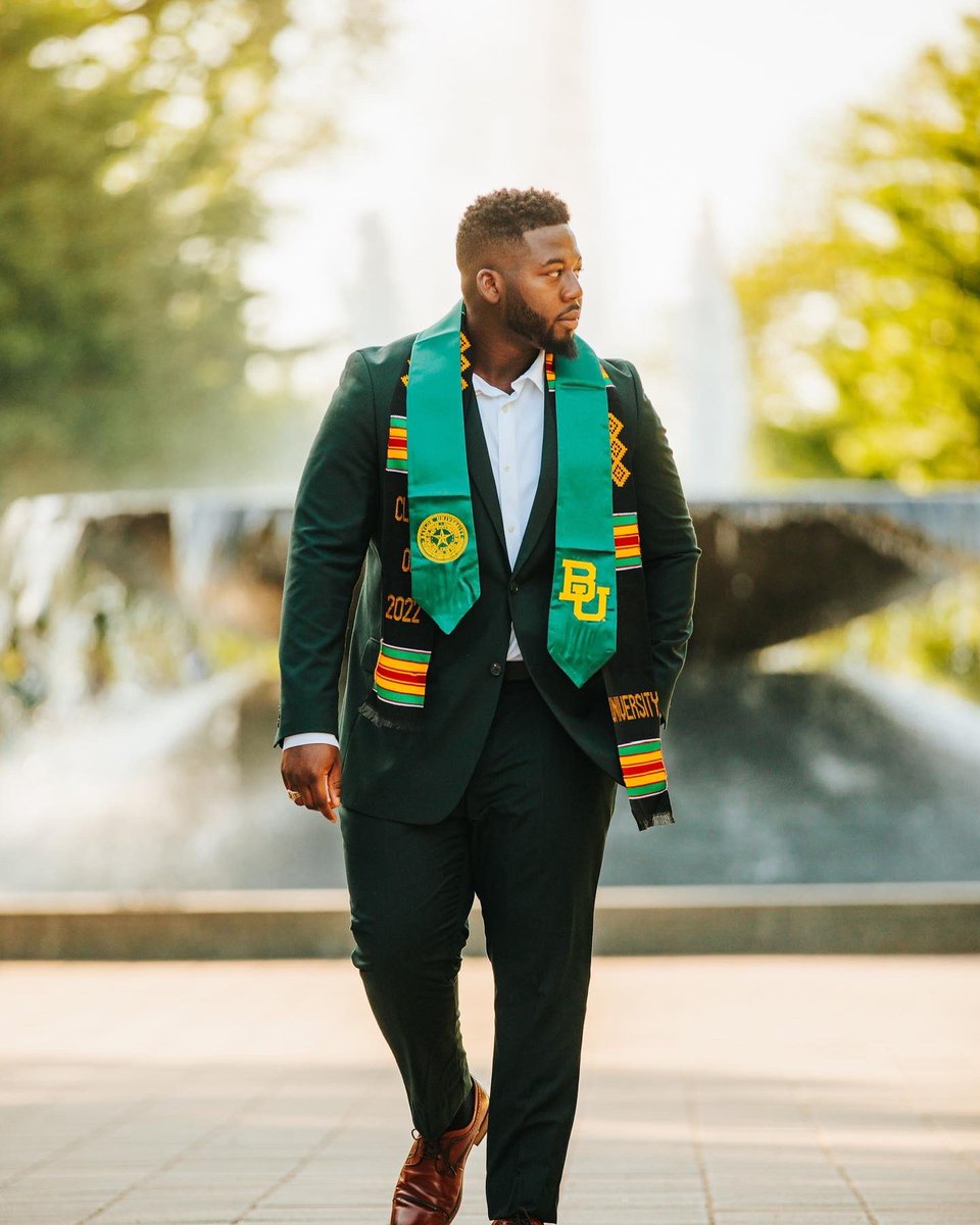Mr_theRealest's tweet photo. As the 1st person to graduate in my family, May 13th, 2022 marks a historic moment. I am now an Alumni of Baylor University &amp; it’s time for me to become a Worldwide Stepper!
🍾5x Dean’s List Scholar 
🍾2-Yr President of NSBE
🍾2-Yr Chief Egr. of Baylor BAJA
🍾12+ Job Offers https://t.co/J2vlgApB2d