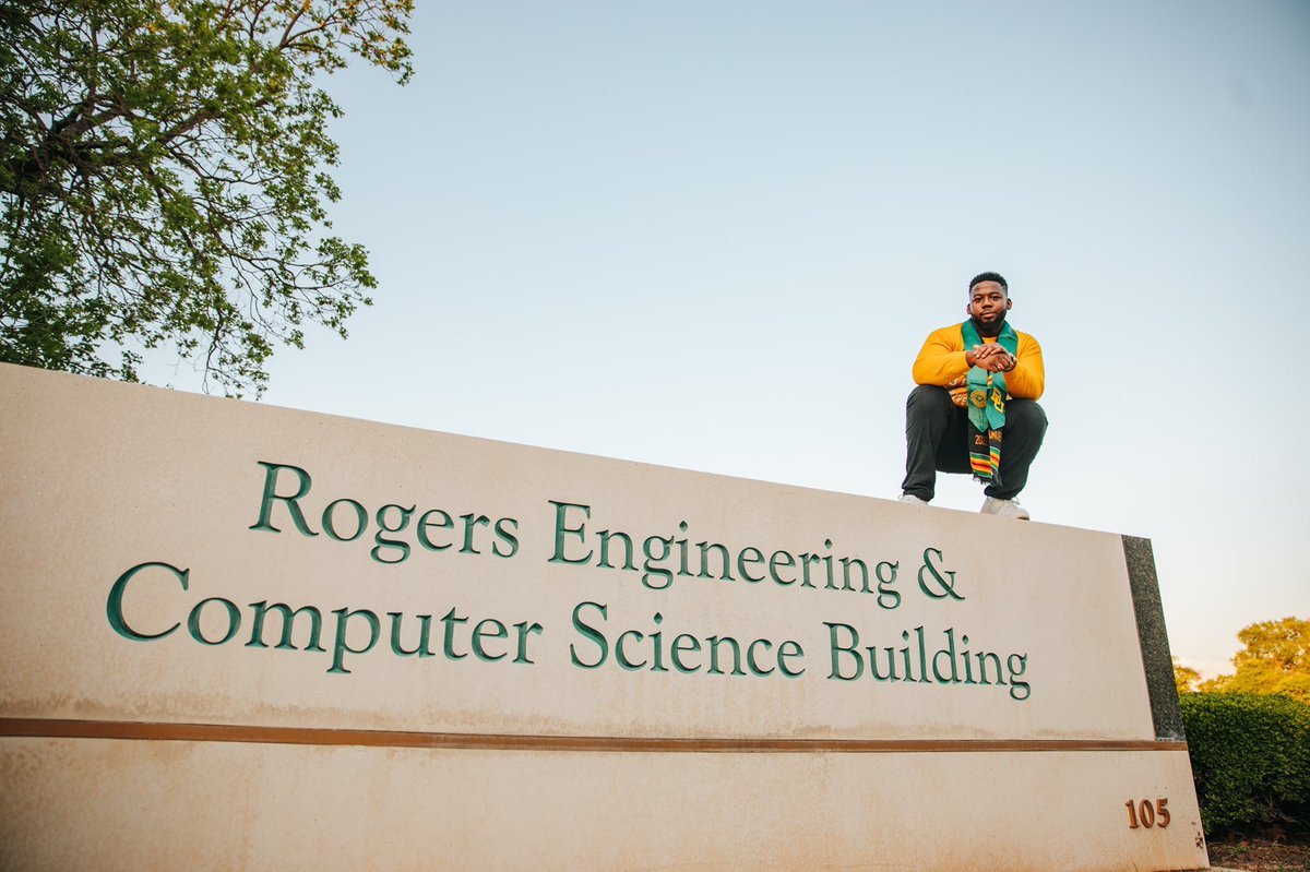 As the 1st person to graduate in my family, May 13th, 2022 marks a historic moment. I am now an Alumni of Baylor University &amp; it’s time for me to become a Worldwide Stepper!
🍾5x Dean’s List Scholar 
🍾2-Yr President of NSBE
🍾2-Yr Chief Egr. of Baylor BAJA
🍾12+ Job Offers
