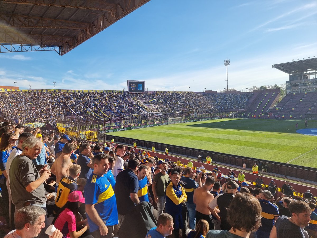 ferchu017's tweet photo. A mi no m interesa en q cancha jugues, siemprevamos a estar para alentarte!!! @camartinezok @Volpini_Mariano @cajvic @ArielhernanMui1 @ElJapo12 #Herni #Fede https://t.co/YJzz4e3O1k