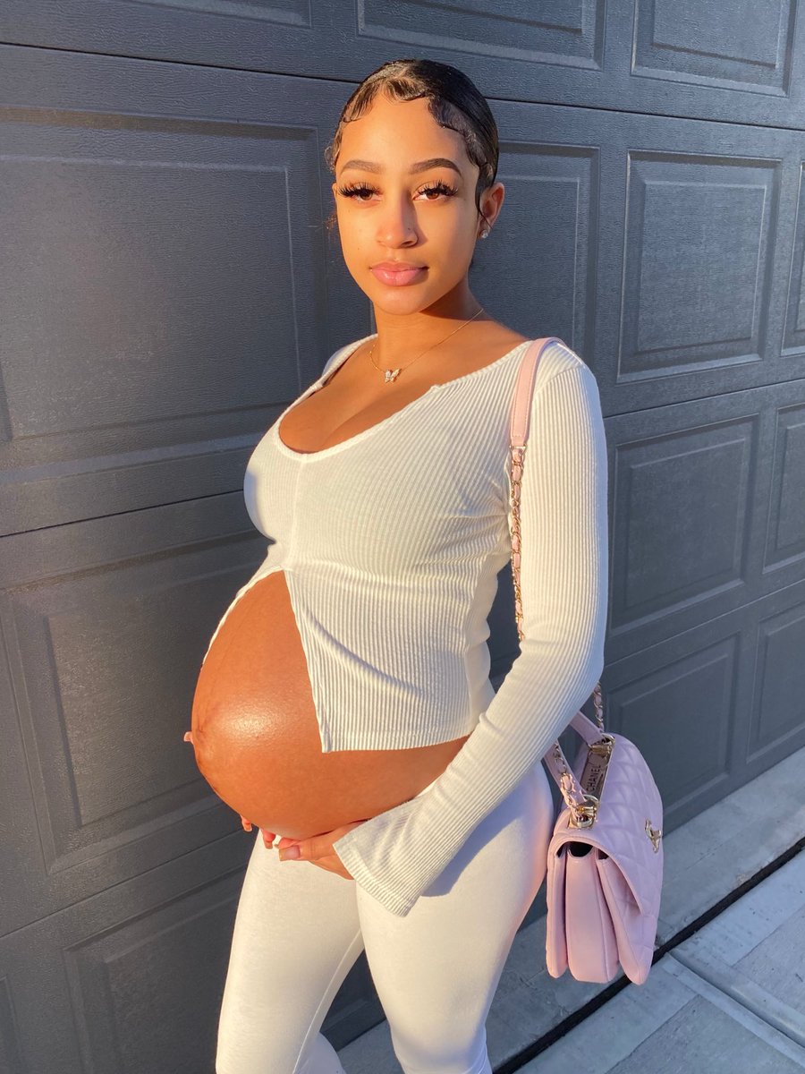 samariajdavis_'s tweet photo. baby mama 💕 https://t.co/2jI9c2ko3C