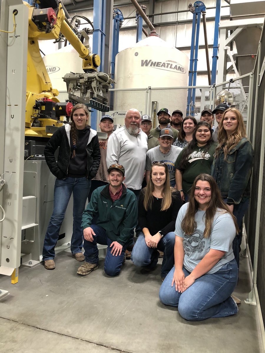 GuojieWang's tweet photo. My students like to play alfalfa seeds to improve mental health. Thanks Ken Durrant giving us a fantastic tour in FGI alfalfa seed processing facilities. https://t.co/0QE4IXt4zw