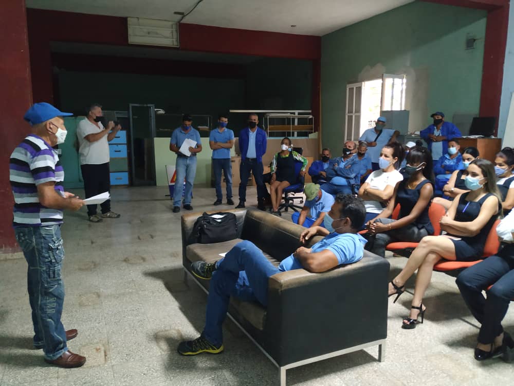 Colectivo Mayaricero capacitándose en la Defensa - Seguridad y Protección. Semana del Meteoro 2022 y la Jornada Nacional contra incendio. #EtecsaMayari
#EtecsaHolguin Felicidades a ese colectivo por su protagonismo en cada actividad.