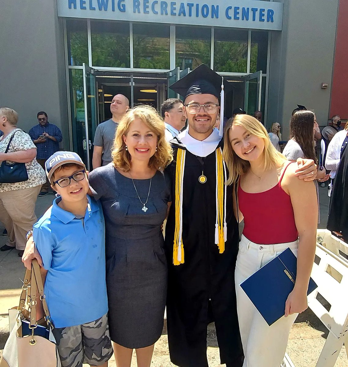 djacott's tweet photo. 4 years went by so fast. Choosing a college 6 hours from home, making it through a pandemic, and almost finishing with a 4.0. We are so proud of you Jake. https://t.co/wG9ueINJ7l