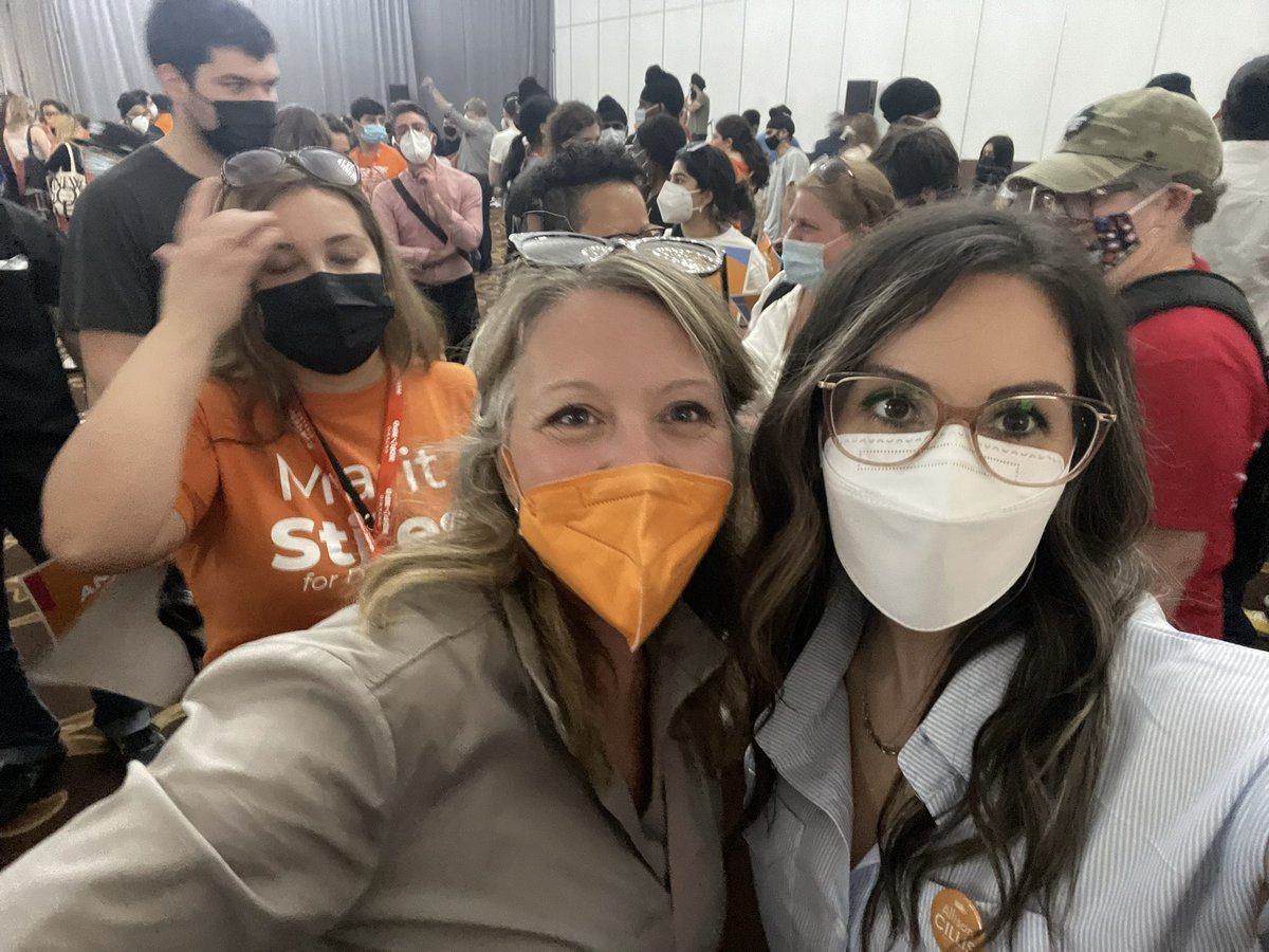 AllisonCillis's tweet photo. What a RALLY it was in #Brampton today! @AndreaHorwath + @theJagmeetSingh = the dream team! The energy•excitement•commitment to make things better for Ontarians filled the room.
I was so happy to be there & represent #FlamGlan & #HamOnt!
#StrongReady #WorkingForYou #OnPoli https://t.co/YfdHLUzDy7
