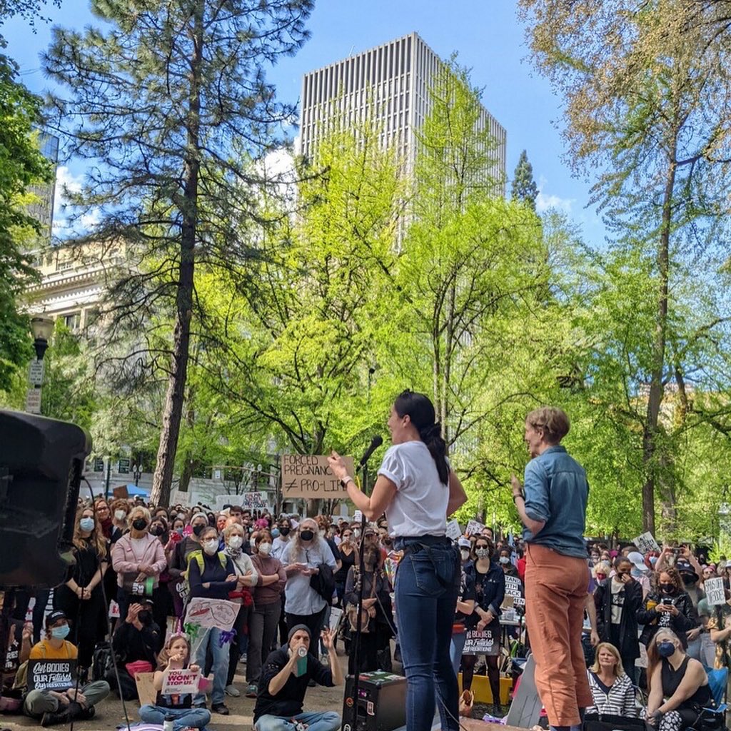 prochoiceoregon's tweet photo. A few of our ❤️ speakers at today’s abortion rights #BansOffOurBodies rally! @JH4PDX @EricaDFuller @MxMarchandt &amp; @christel_writes https://t.co/X6rpXa1xwX
