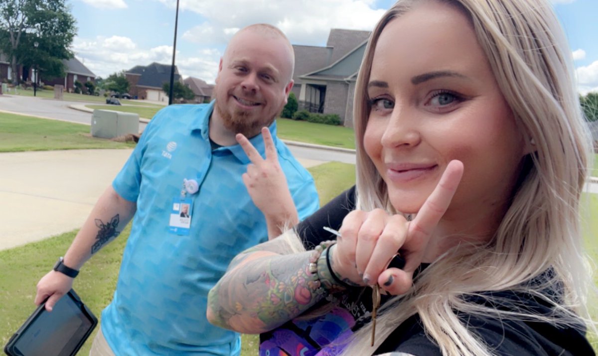 _SamTheRAM's tweet photo. So proud of this team for their GRIT this week🤩 61 PPV from Thursday to today && ending the week with our best week since becoming a unit #79
Consistency is key &together, we RISE🌐💙🏡
#LifeAtATT #MagicCityMavericks #FieldFUN #LifeIsADispatch #AllInWeWIN #MCM https://t.co/3FyW6ewt7g