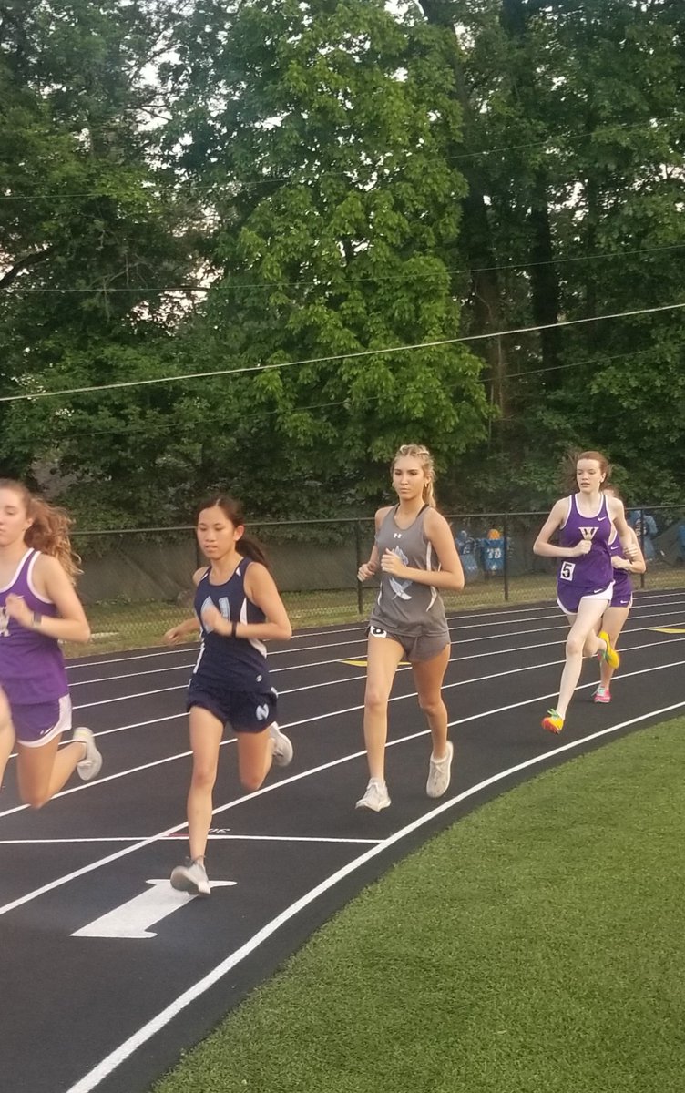 Calli getting it done in the 3200 at the 2022 West Region Championships. Great job!