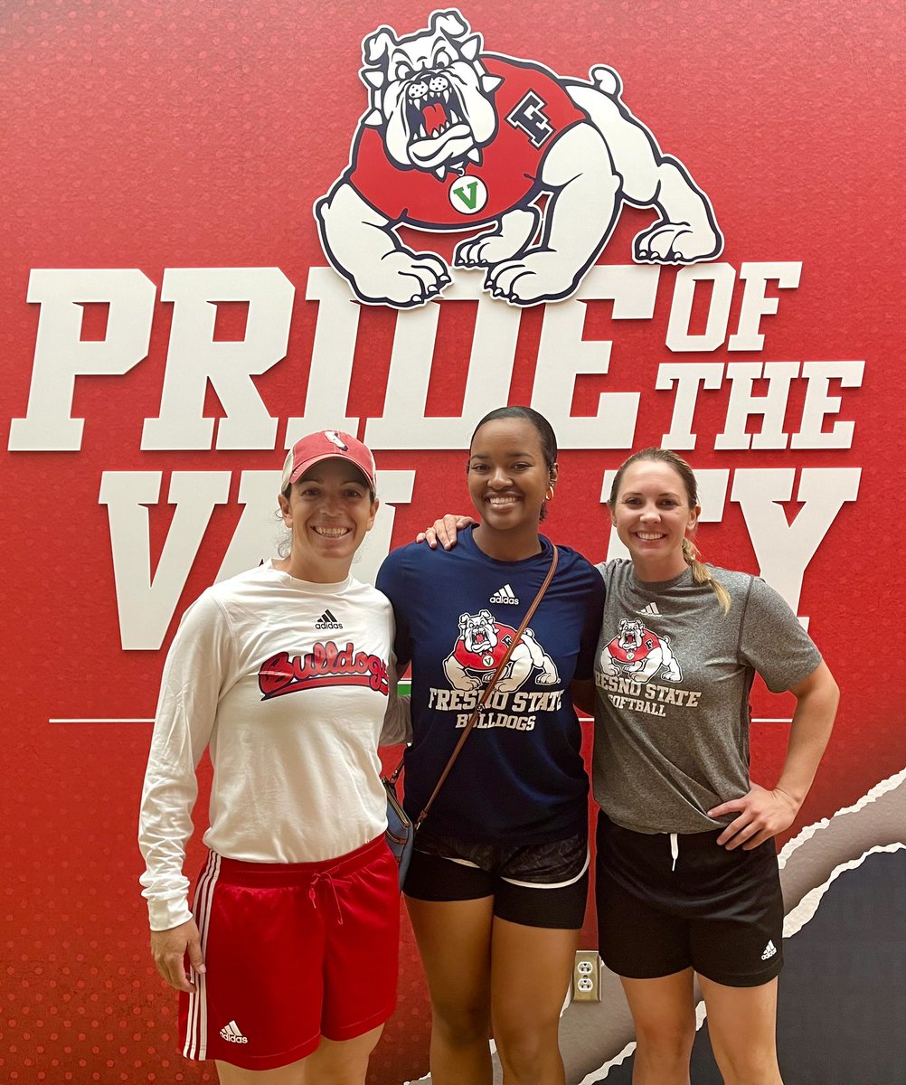 shaunessycardw1's tweet image. Extremely blessed to have been offered a scholarship to play D1 softball @FresnoStateSB! #GODSPLAN @bigface247 @Michaeladavis61 @ByronCardwell2