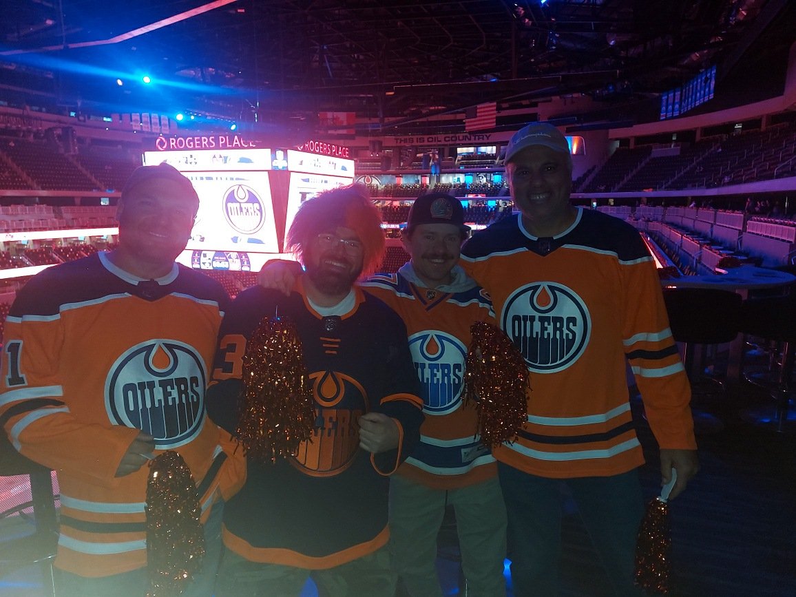 PeaceDrummer's tweet photo. First game 7 soooooooo excited. No voice tomorrow #LetsGoOilers https://t.co/Bs3Fgbwp65