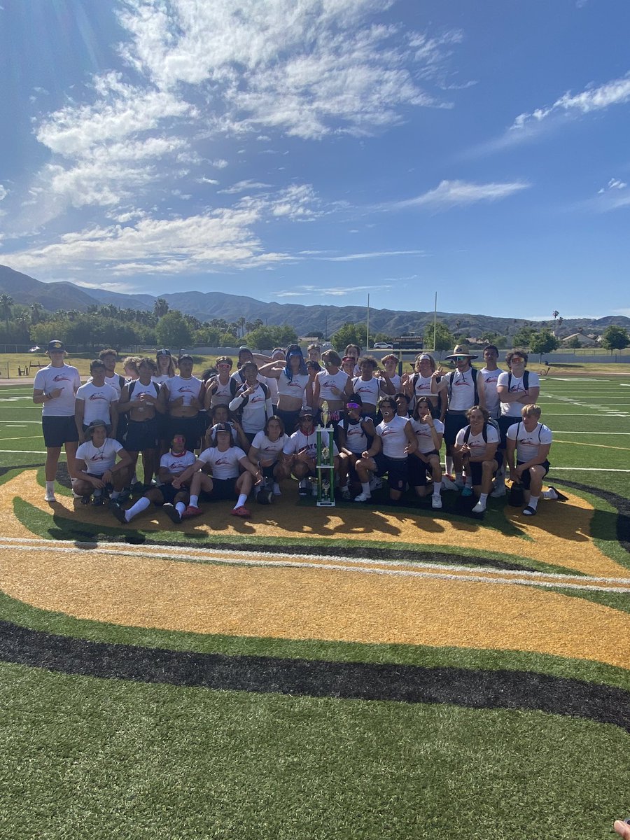 GOHS_WolfpackFB's tweet photo. 7 on 7’s at Lakeside today. 24 teams, 1 winner. Compete in everything you do! #newpackmentality https://t.co/4x6cOJ29lU