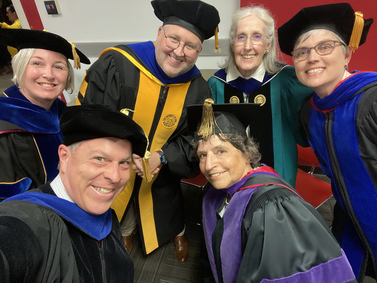 stevedittmore's tweet photo. Great time at @uacoehp commencement! So much fun celebrating students plus inspirational speeches from Chancellor Robinson, @JessicaCohen2, and @brianprimack. And, of course, a Hog call! https://t.co/j67YTTOsy4