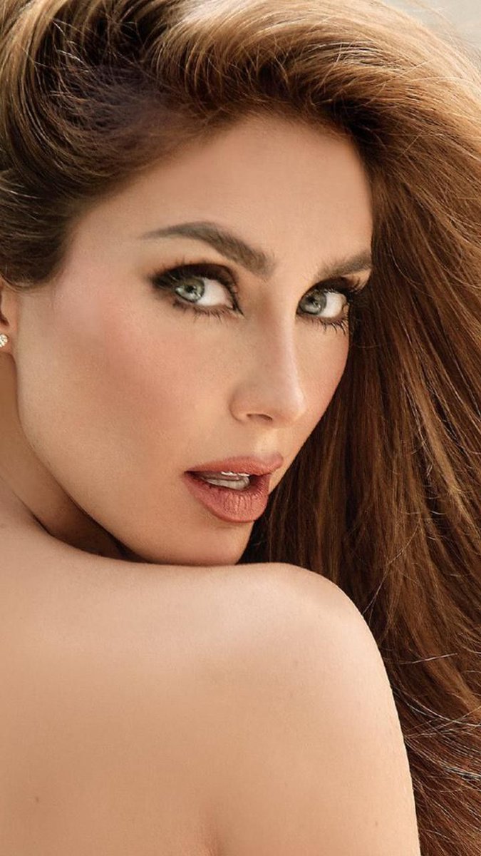 djavurbdoficial's tweet photo. #HBAny ¿Cuantos AM/AF activos? todos celebrando la vida de @anahi https://t.co/IuEbdfSl5S