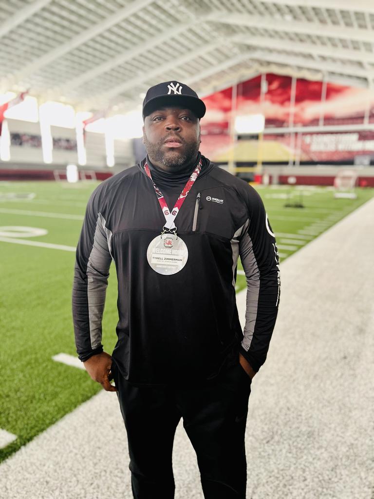 High_er_up's tweet photo. We will work hard to prepare these young men for Life and for Football..
"League Level, That's the Status"
#LeagueLevel #Mentor #Coach #Life #Football #Legacy #Purpose #Touchdown #God #MentalHealth #SEC #Gamecocks #SouthCarolina https://t.co/04ayZkhujv