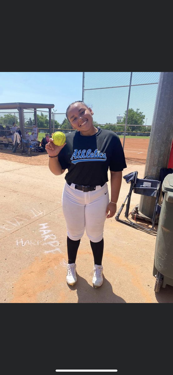 Three run shot this sunny morning from Alanna LaDeaux Edmond Santa Fe 2024 uncommitted.  Losing 4-0, in the last inning, with 2 OUTS.. it was a 3 run shot that sparked a come from behind WIN!!! 5-4 You can catch the girls in action this weekend in Moore at the MACU festival.