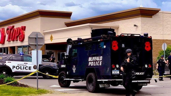 RealRodParsley's tweet photo. Two separate and painful events have taken the lives of Americans in Milwaukee and Buffalo. As Jesus compelled us in Luke 10:27, now is the time for the remnant church to push back hate with the love of Christ.
-
#PrayForMilwaukee #PrayForBuffalo #WalkInLove #Luke1027 #rodparsley https://t.co/wxLlVI3jDp