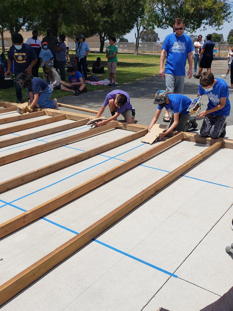 It was a sunny day for the SUHSD Solar Sprint Car Event! ELM Tritons did really well, winning 3rd place in innovation and 2nd place in best in design! So proud of these students. Thanks <a href="/ELMCSTeacher/">Tara Taylor</a> <a href="/SUHSD_STEAM/">SUHSD STEAM</a> <a href="/BrahimWahib1/">Brahim</a> <a href="/SUHSD/">Sweetwater Union High School District</a> @nsegura569 @