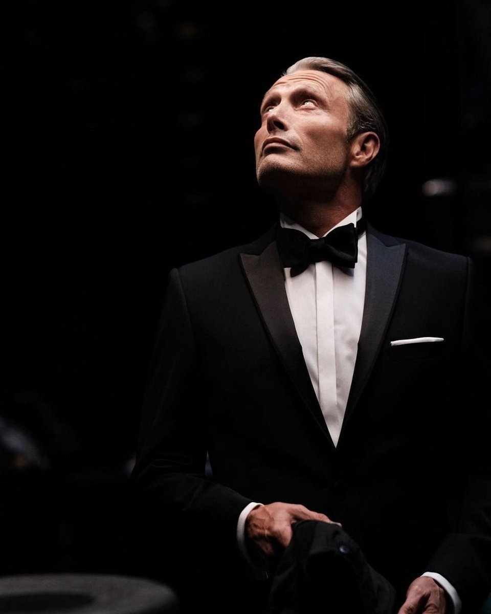 S𝕌𝕄𝕄𝔼ℝ🌻 tweet media