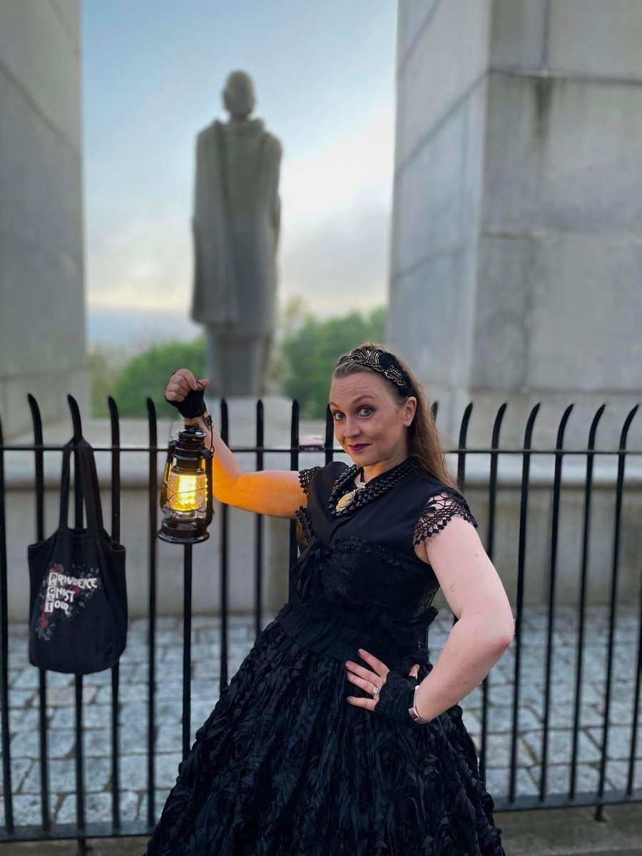 providenceghost's tweet photo. Right before the fog took over last night.

Photo credit eenewelll

#FridayThe13th #ghosttour #Providence https://t.co/KrXySXFM4K