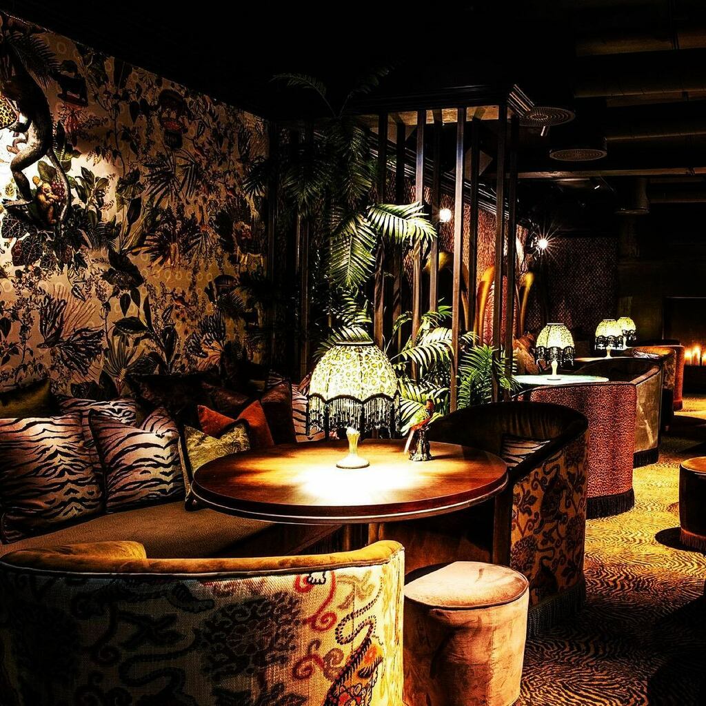 #Oslo #Norway #mustgosee @michaelsoslo #greatfood #greatvibes our @cordlesslighting #wifidimmable #clublounge #club  #coktailbar  #speakeasy #leopardlounge instagr.am/p/CdkVU4ft-cL/