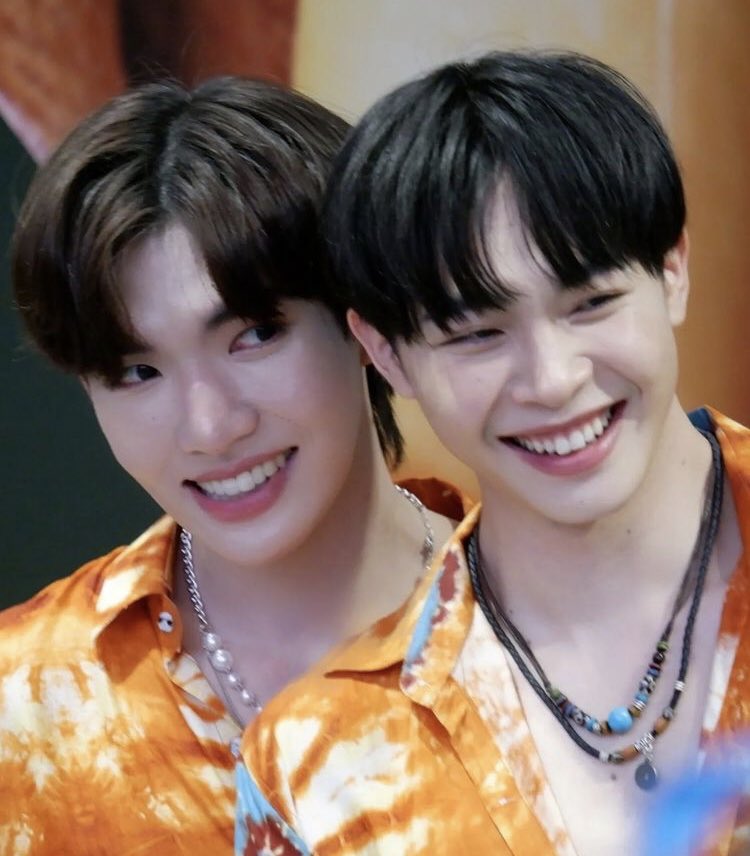 sawadeekangAEna's tweet photo. I always end up loving side cps and wishing them to have more screentime or own lead series. Still hoping for special episode where #NuerSyn and #TouchDaisy relationship shines.
#TutorYim & #OppNut being my comfort cps from my comfort series.
#CutiePieSeries #SCOYtheseries https://t.co/R2ExvB12gH