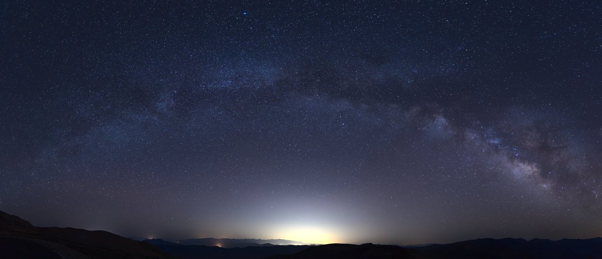 cmurpheus's tweet photo. Stars over Las Vegas (Death Valley National Park) https://t.co/LggcgZjHVr