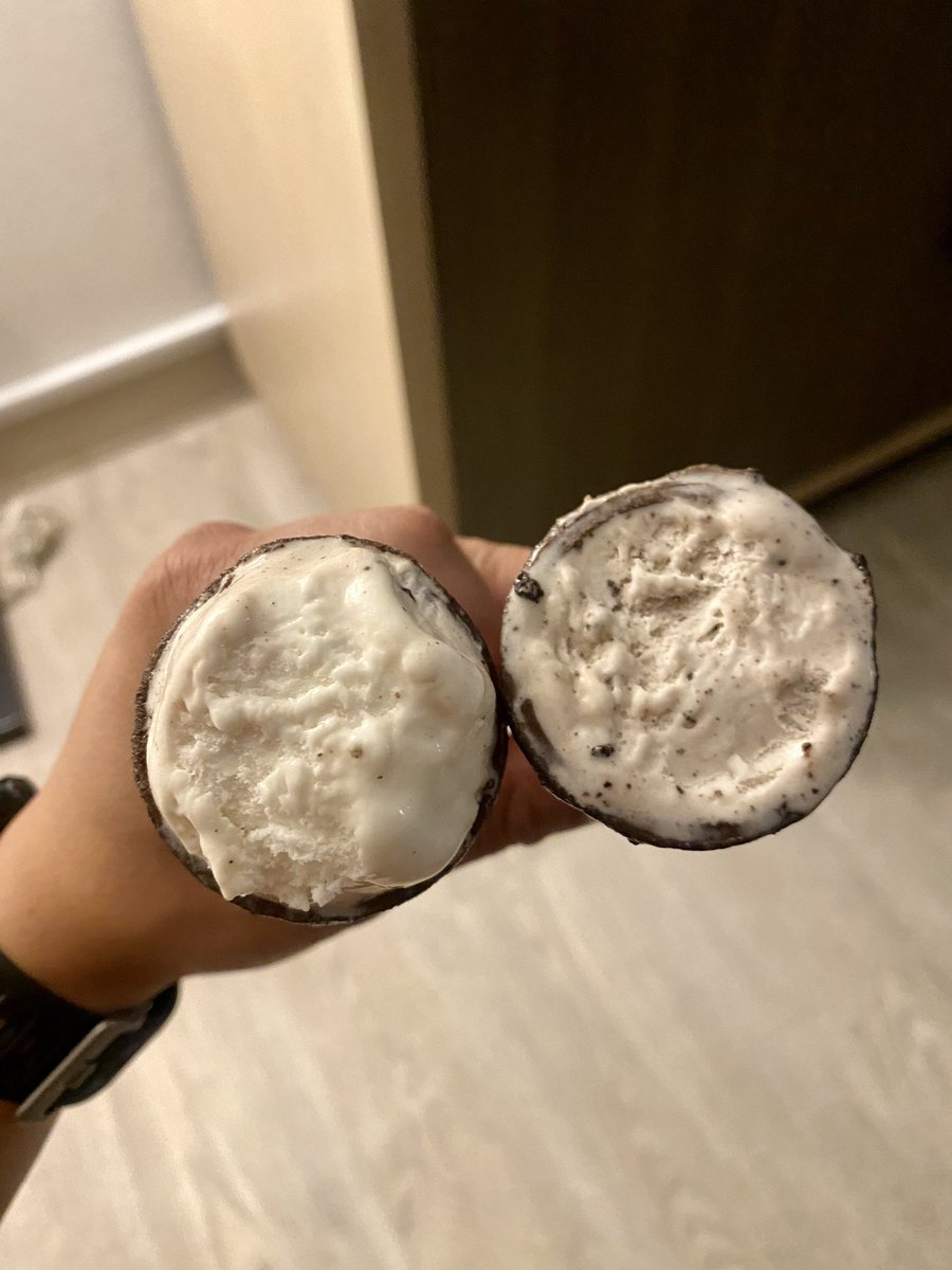 staaceface's tweet photo. @Oreo Hello! How come 2 of the Oreo cones I purchased from CVS weren’t filled with ice cream with Oreo pieces, and instead were just plain vanilla? (See photos attached: the left is plain vanilla and the right has Oreo pieces) I thought all of them would have the Oreo pieces https://t.co/A7k5c3X5fY