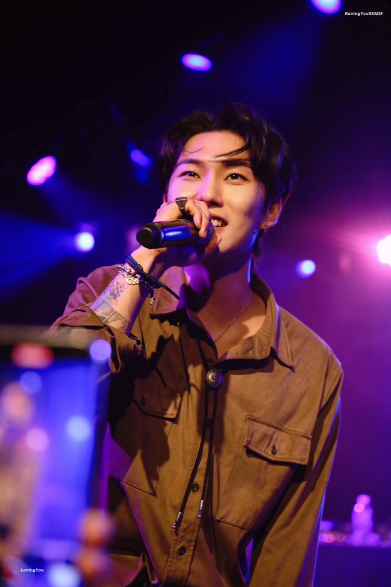 RavingYou930215's tweet photo. @xydofficial 

#GROOVL1N #그루블린 #GROOVL1NinUSA #GROOVL1NinNYC #RAVI #라비 #Xydo #시도 https://t.co/fWhgECtrUT