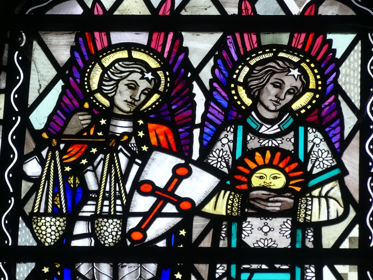 mutley7781's tweet photo. 👀All Saints church, #Bubwith #Yorkshire

A real privilege to view this #TrenaCox #stainedglass window of 1951. 
Amazing details to examine, vivid colours to appreciate and symbolism to study.
@StargazingAleta @BSMGP @JamesPSThomson2 @skeletalcentral

#StainedGlassSunday https://t.co/mKPa7cwi4P