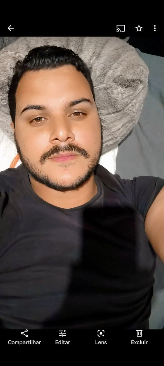 jbruno3's tweet photo. Cadê o sono que não vem 😕 https://t.co/cIFq6yiCxr