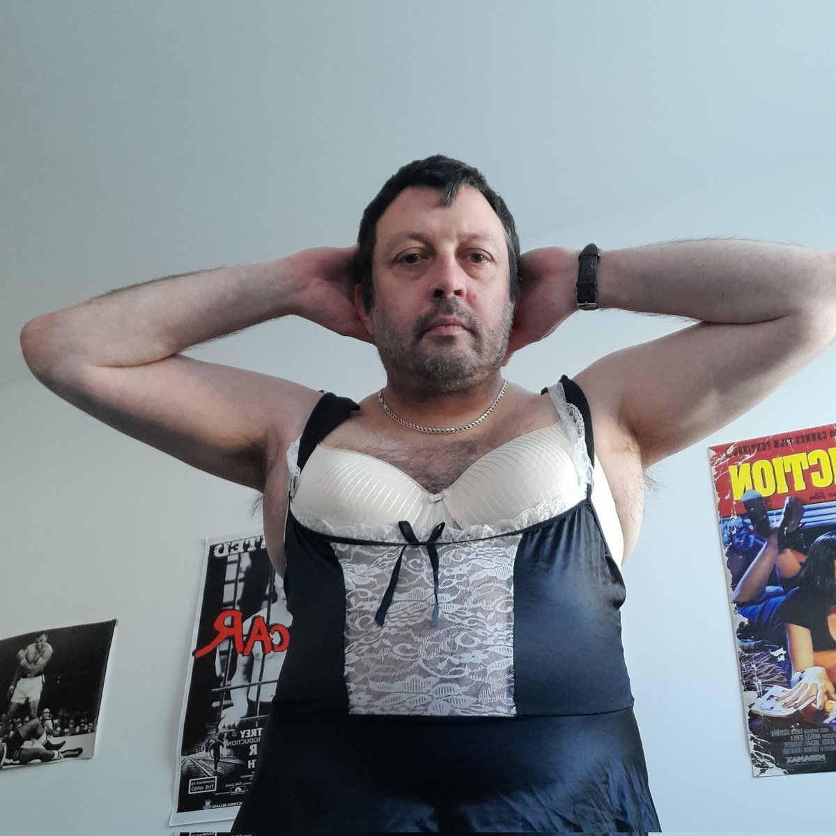 AndreaM55248538's tweet photo. @meester_johnny Like do you mean master #castrated #tinycock #emptysack #sexless https://t.co/Qwg8ixnQID