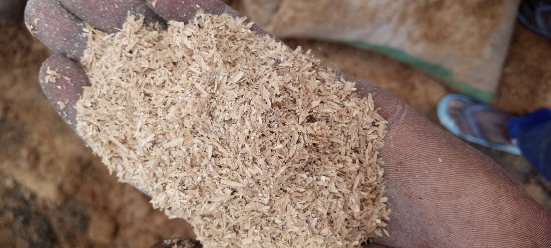 lapariah's tweet photo. Dear Governor @RealAARahman @followKWSG kindly support us as we are tackling the issue of deforestation by converting agricultural waste to briquettes charcoal an alternate cooking fuel to wood charcoal here in Ilorin
#deforestation #ClimateAction https://t.co/UPGjsuV1NS