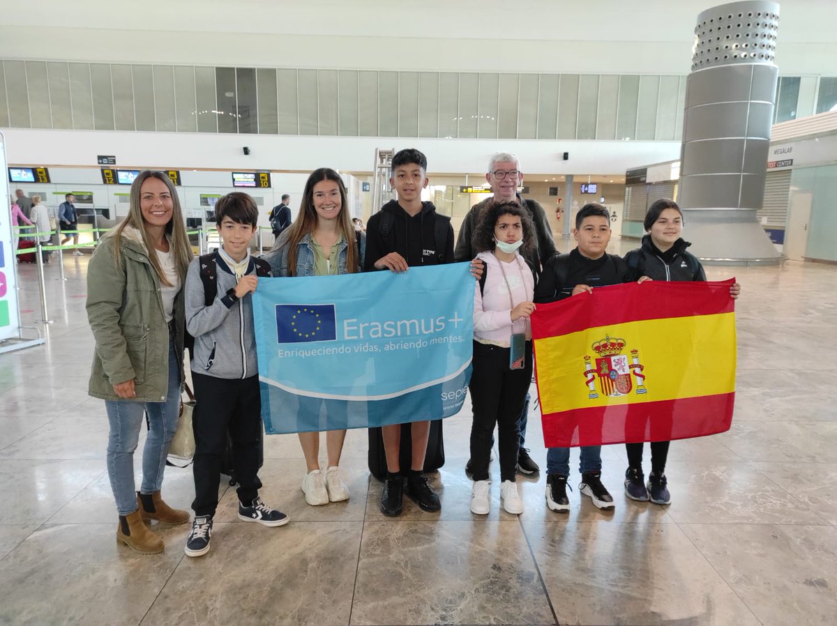 colesanba's tweet photo. I care Erasmus + project. Meeting in Czech Republic. Forest in Europe mini project. @sepiegob @andres_ajo1 @beatriztouron @esther_balaguer https://t.co/fYsjQu1f2x
