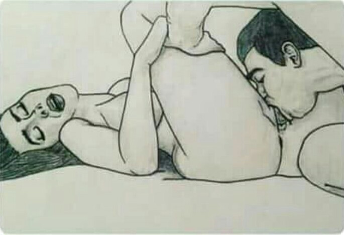 Most women want men to go down on them but wouldn't even lick their own finger after they finger themselves or passionately kiss their partner after muffing, hypocrite much?🙃