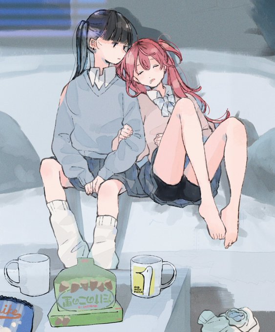 家で映画を観る日のふたり
#創作百合 