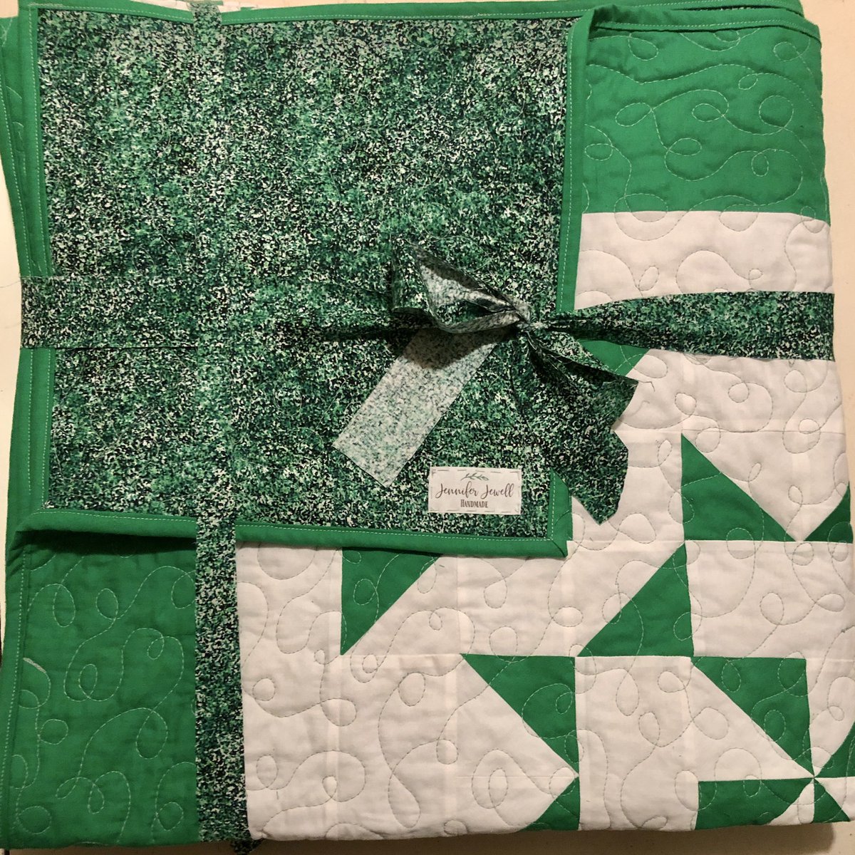 Coach_Jewell's tweet photo. Another quilt in the books! This time for a fundraiser. 

#TheQuiltJewellMade #CaryQuiltRaffleOff https://t.co/7vZsXmbHqP