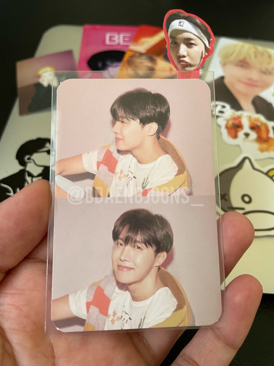 lyraknj's tweet photo. First album pc arrived today! Thank you @hobibikartπ So pretty it makes me want to collect all 7βΊοΈ #reesellsproofs https://t.co/6qUdqCihAO