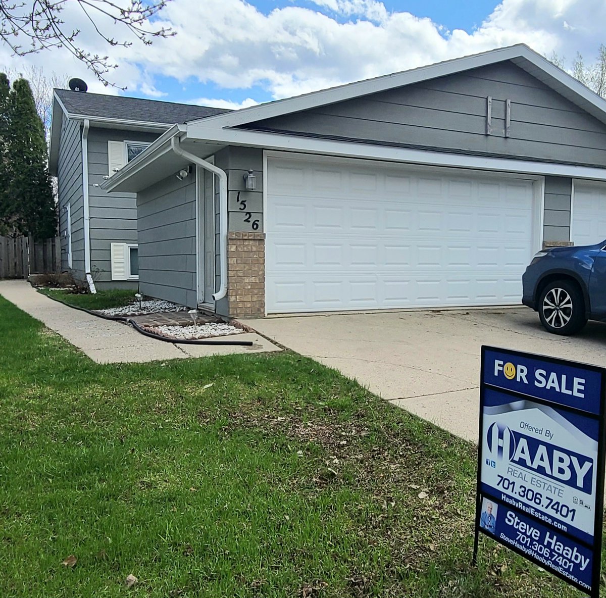 HaabyRealEstate's tweet photo. ***NEW LISTING***

3 BR/2 BA twinhome in South Fargo - $179,900. MLS #22-2103. 

Full listing details &amp; more pics below:

https://t.co/oJUSqOKzRr

Offered By:

Steve Haaby - Broker - Haaby Real Estate
701.306.7401 - https://t.co/1Vq32ALg57
SteveHaaby@HaabyRealEstate.com https://t.co/QgpEhTMRlp