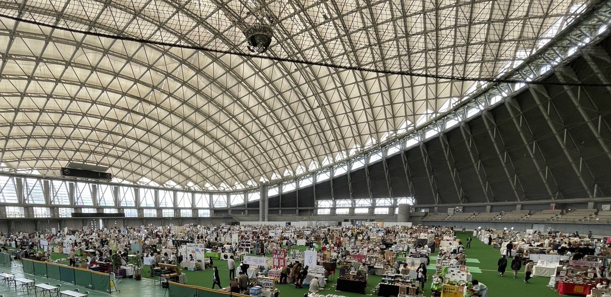 C_UEDA's tweet photo. 二日目の本日も始まっておりますSAPPORO HAND MADE MARCHE!
つどーむ 『G-24』
本日17時までですよ!
#ドニワ部 #札幌ハンドメイドマルシェ #JOBON #縄文 #縄本 https://t.co/pQR7twMDsk
