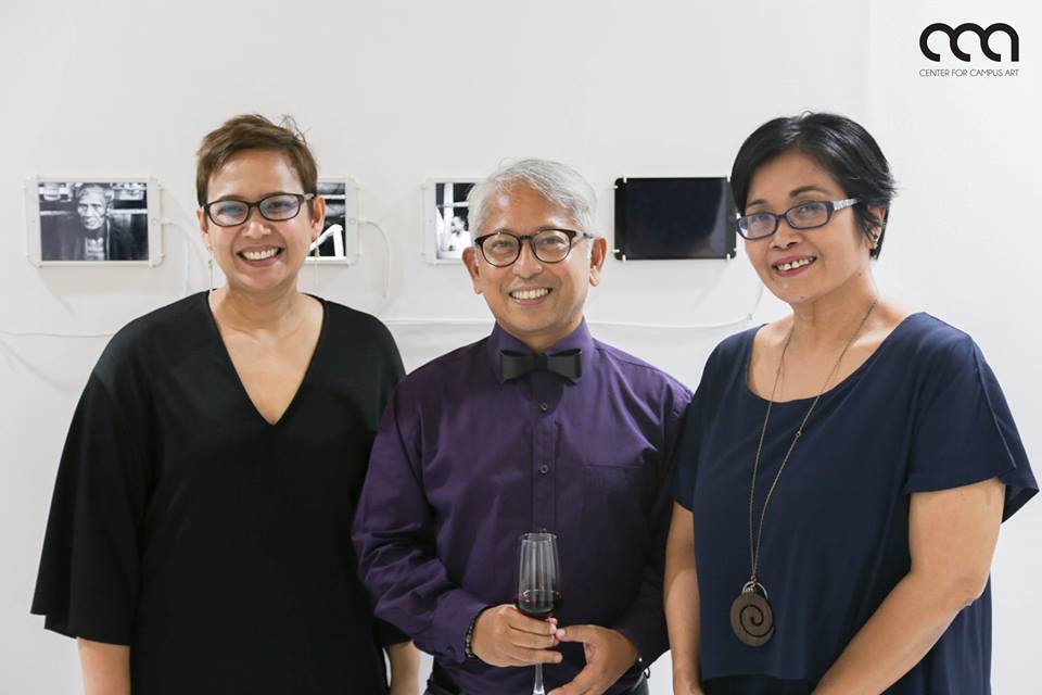 csbcampusart's tweet photo. CCA Memories / Opening night of To Differ, Digitally, the first fully digital exhibit of the CCA, in cooperation with Benilde’s New Media Cluster faculty, November 2017 https://t.co/0qo0MhEyHF