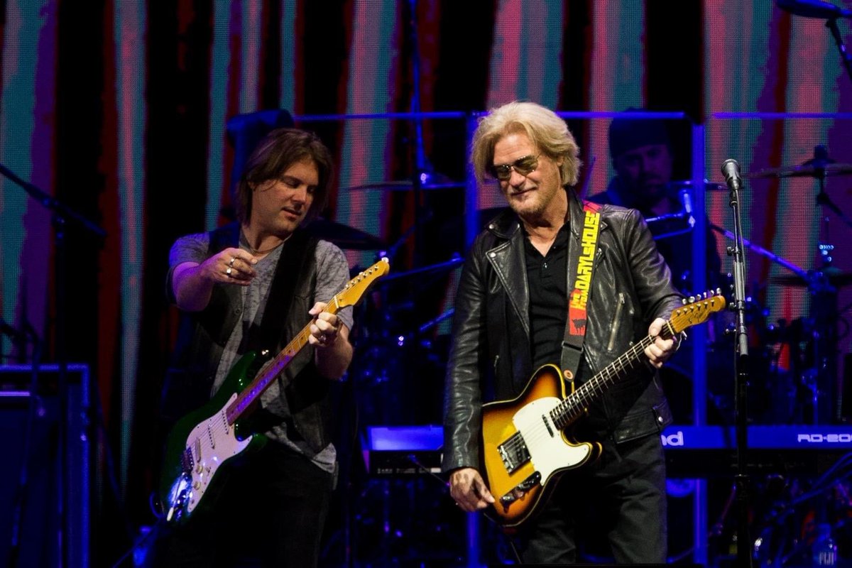 NoGoodbyesOrg's tweet image. Shane Theriot Music-Back in the saddle for West coast run with Daryl Hall and Todd Rundgren..... Double D chords.