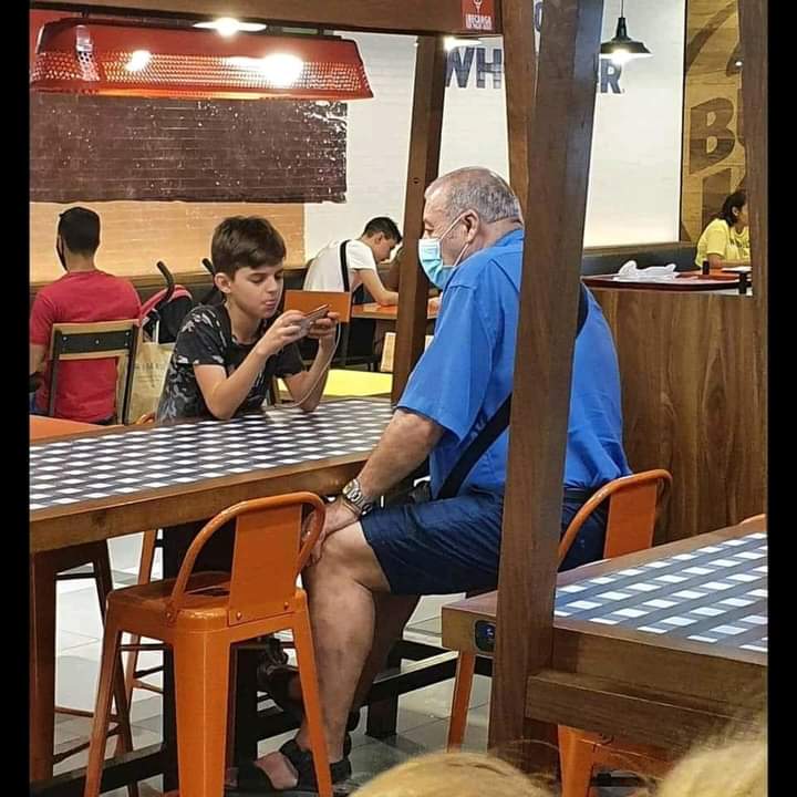 TextosAdictivos's tweet photo. Ojalá ese niño entendiera que el tiempo no vuelve https://t.co/NpyMWcG7jW