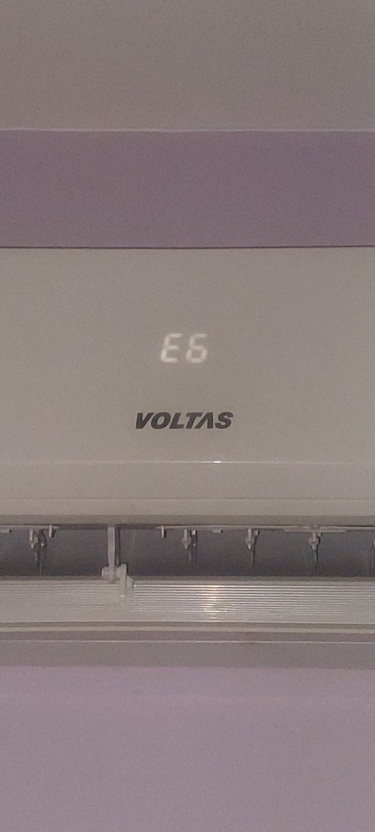 iamcsc2007's tweet image. @myvoltas
11 को लगवाया था 14 को खराब हो गया
अब सर्विस सेंटर को कॉल कर रहे हैं तो आपका कंप्यूटर नहीं चल रहा है तो ऐसे में कैसे काम चलेगा सोचा था भारतीय कंपनी है अच्छा चलेगा