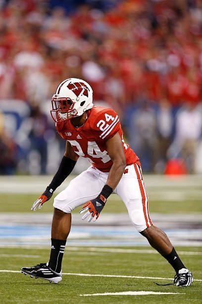 NFL Badgers tweet media