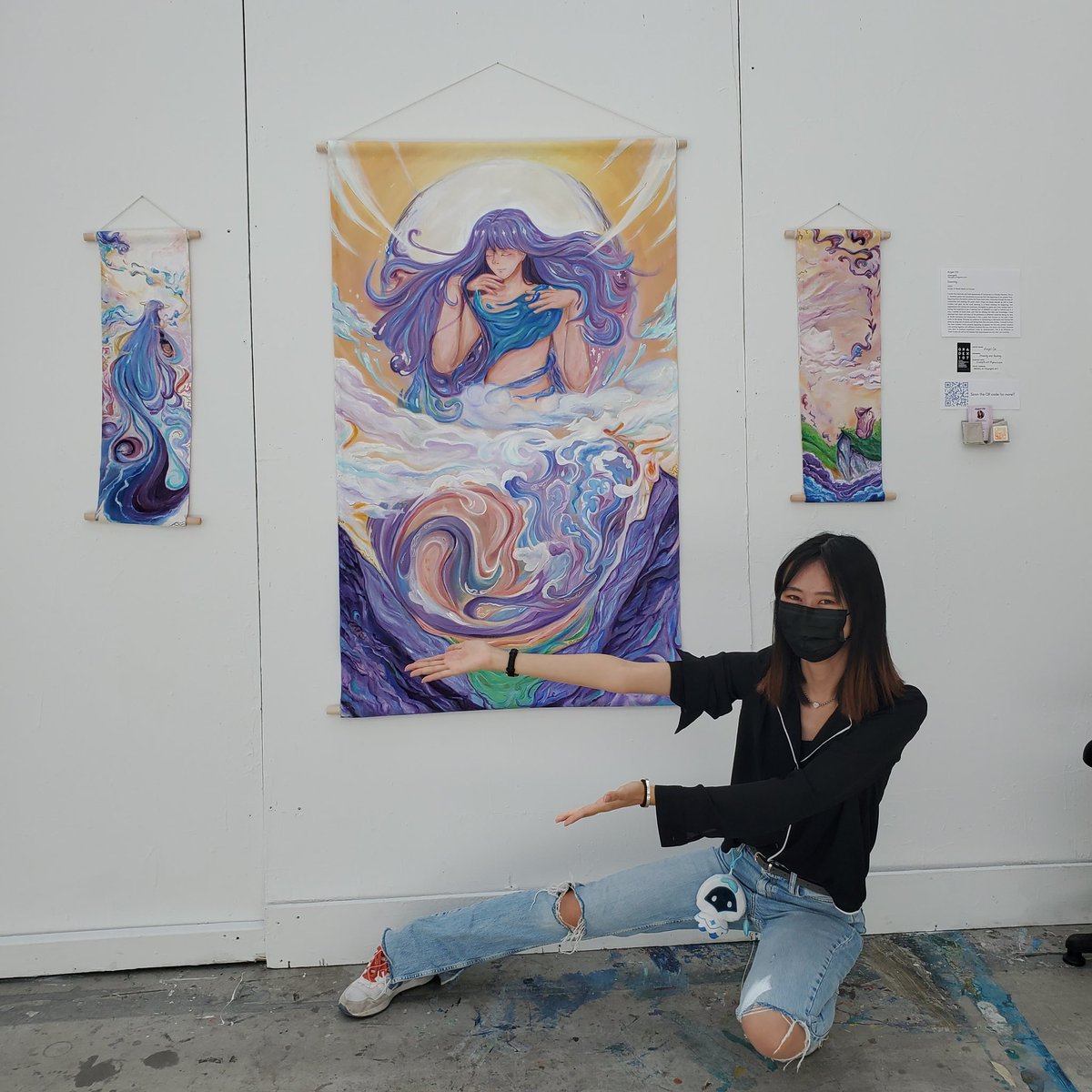 SpreadTheAnime's tweet photo. Visited the very talented @minhyukie_0225 at #GradEx107 today😆 It was so lovely to catch up again 🥺💜 Please visit if you're in Toronto. Tomorrow is the last day! Also go check out her art 😊 https://t.co/APf27UNJqH