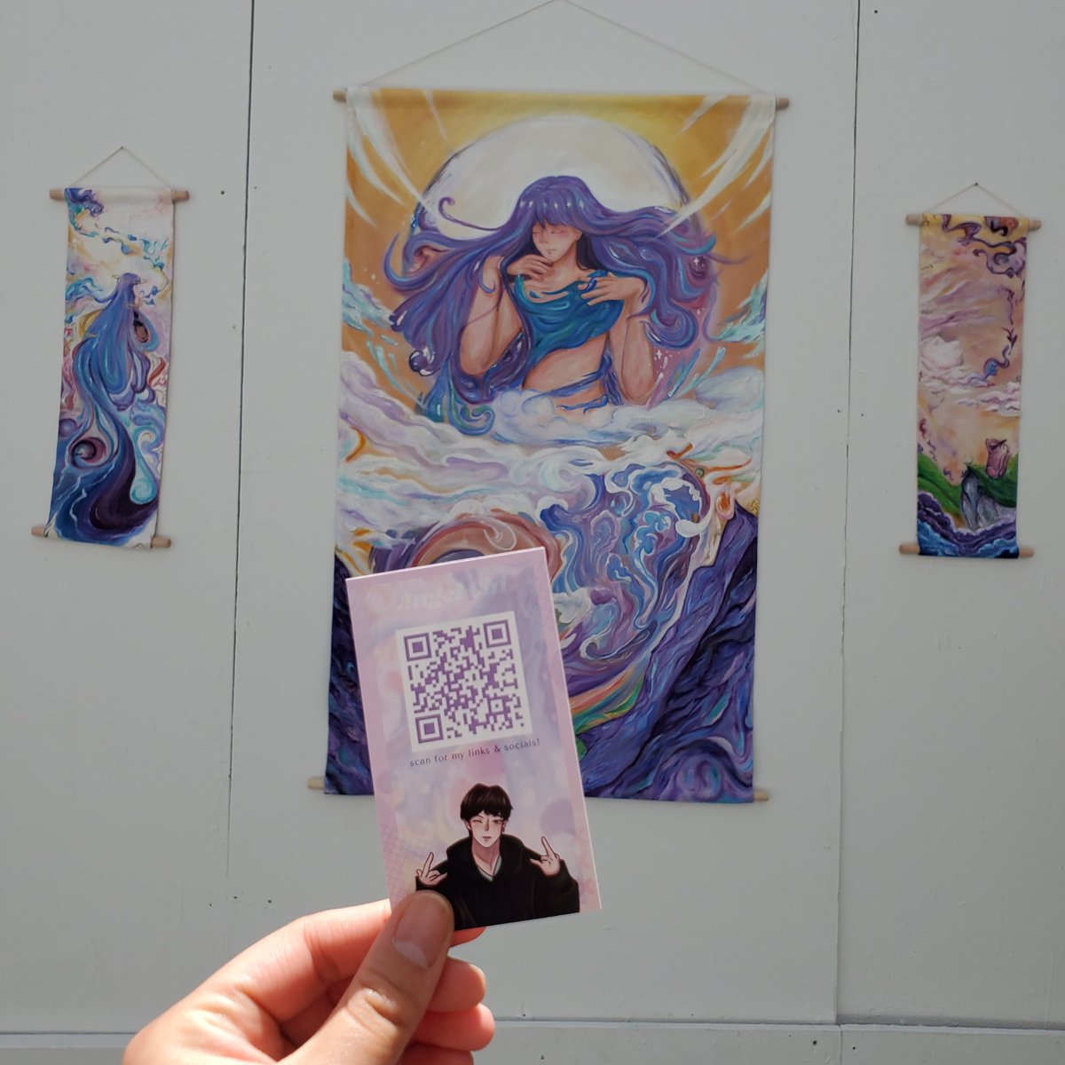SpreadTheAnime's tweet photo. Visited the very talented @minhyukie_0225 at #GradEx107 today😆 It was so lovely to catch up again 🥺💜 Please visit if you're in Toronto. Tomorrow is the last day! Also go check out her art 😊 https://t.co/APf27UNJqH